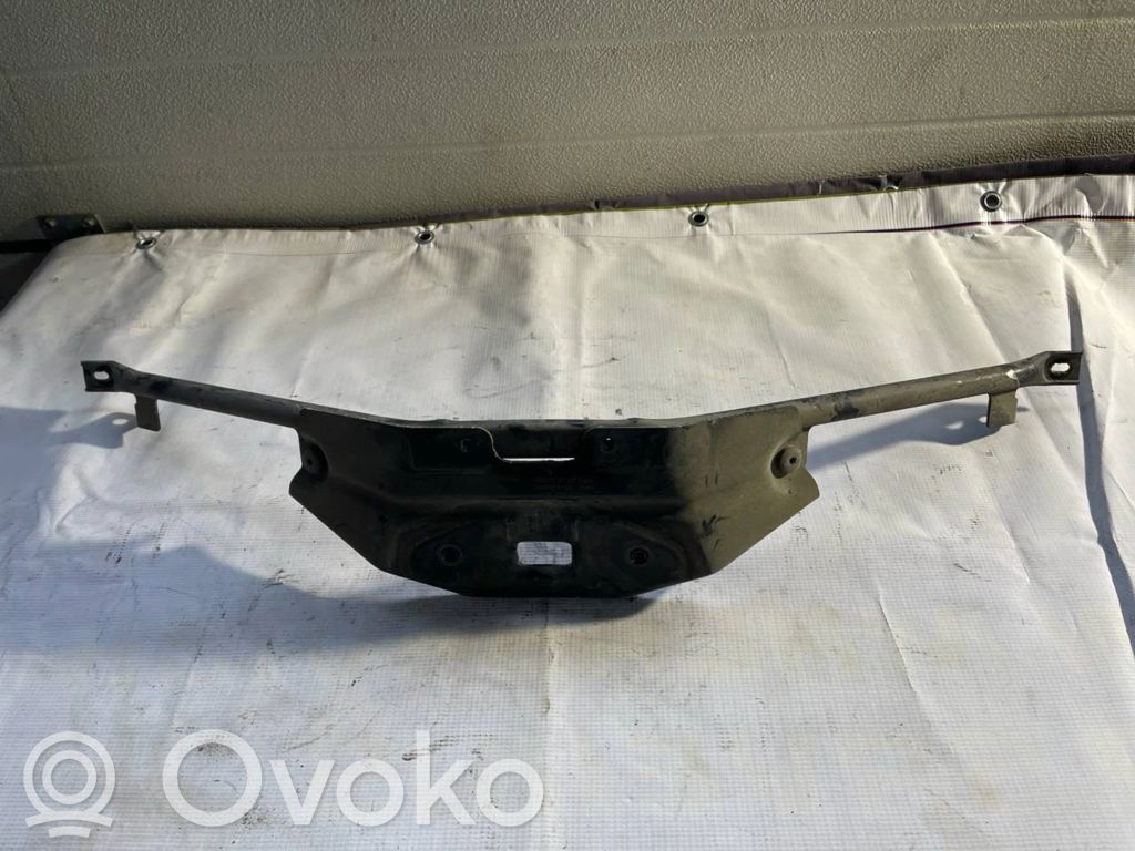 BMW 6 E63 E64 Konepellin lukituksen muotolista 