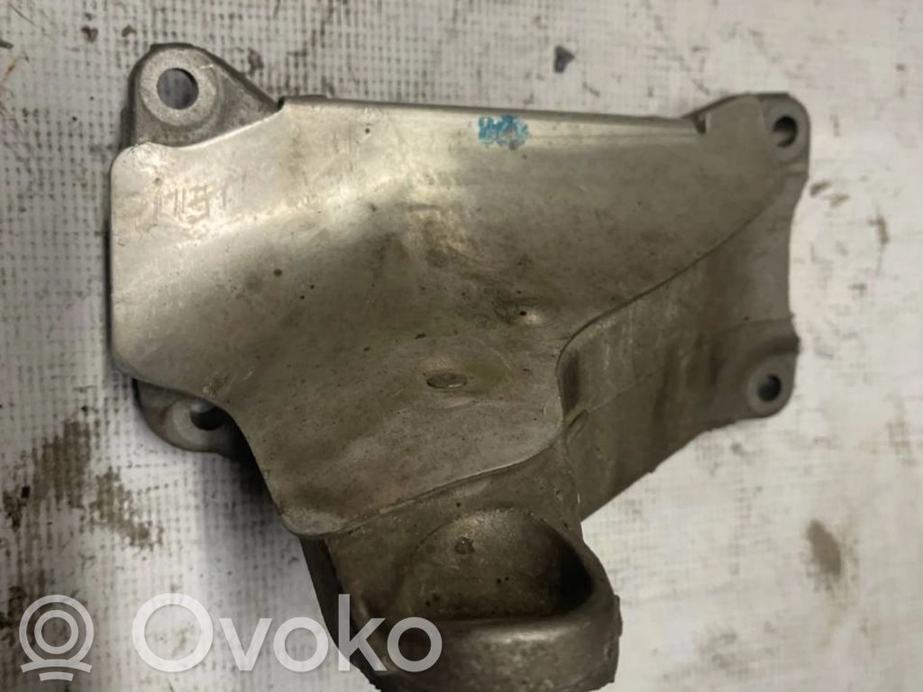 BMW M3 Engine mounting bracket 