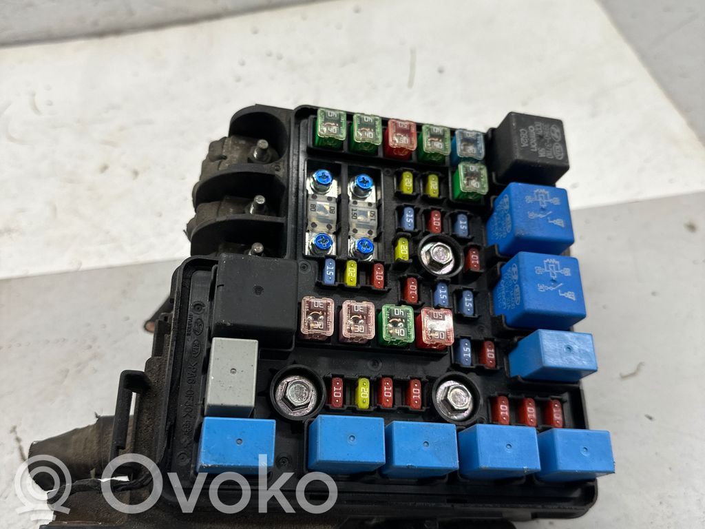 Saugiklių blokas   8085