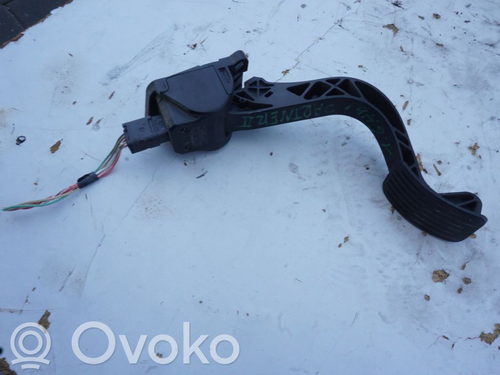 Citroen Berlingo Kaasupoljin 