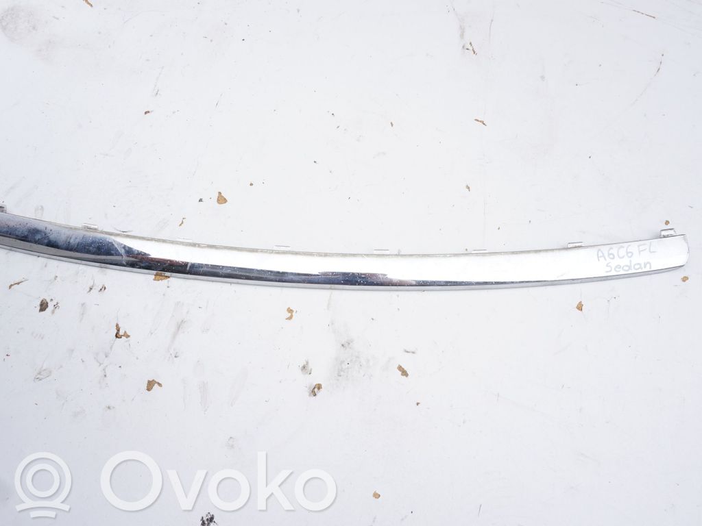 Audi A6 S6 C6 4F Moldura embellecedora de la barra del amortiguador trasero 