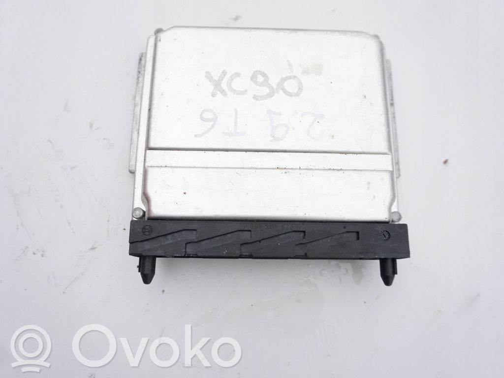 Motorsteuergerät ECU   08675761A