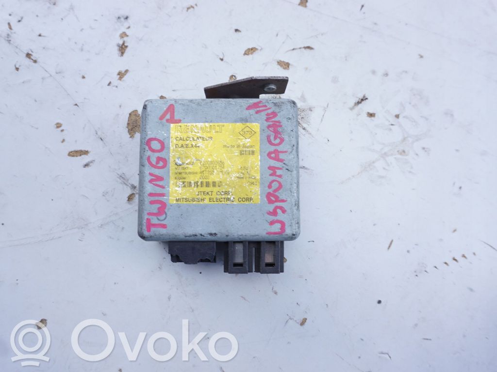 Renault Twingo II Airbag control unit/module 