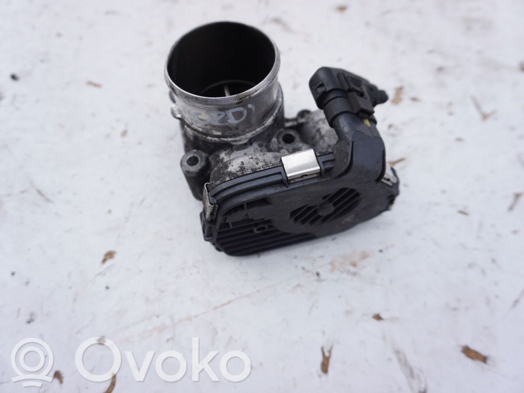 Hyundai i30 Throttle valve 