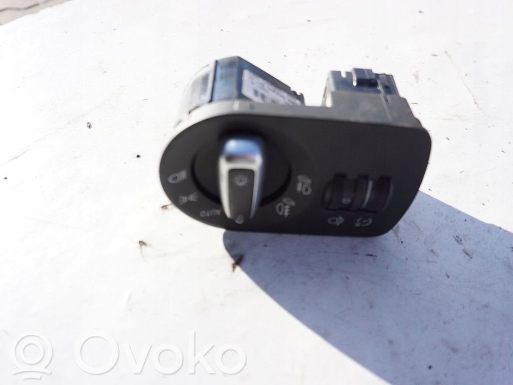 Audi A1 Light switch 