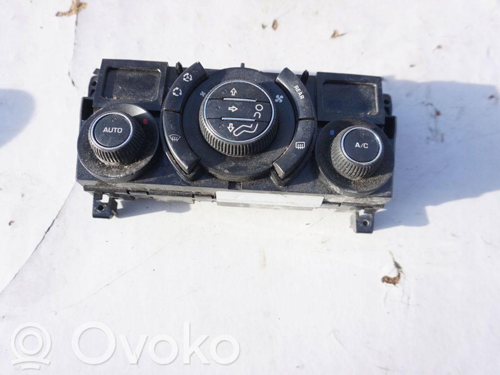 Climate control unit   9673832