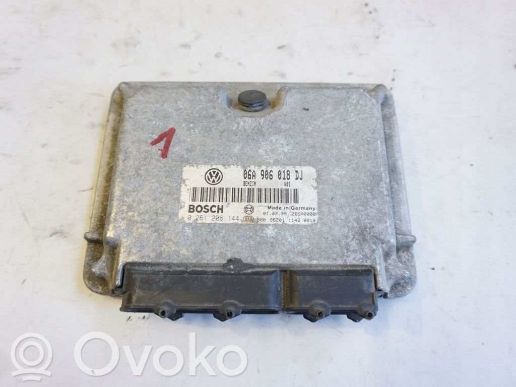 Skoda Octavia Mk2 (1Z) Engine control unit/module 
