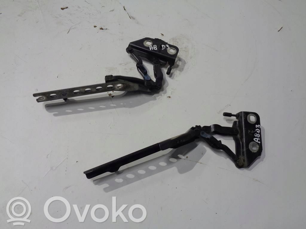 Engine bonnet/hood hinges