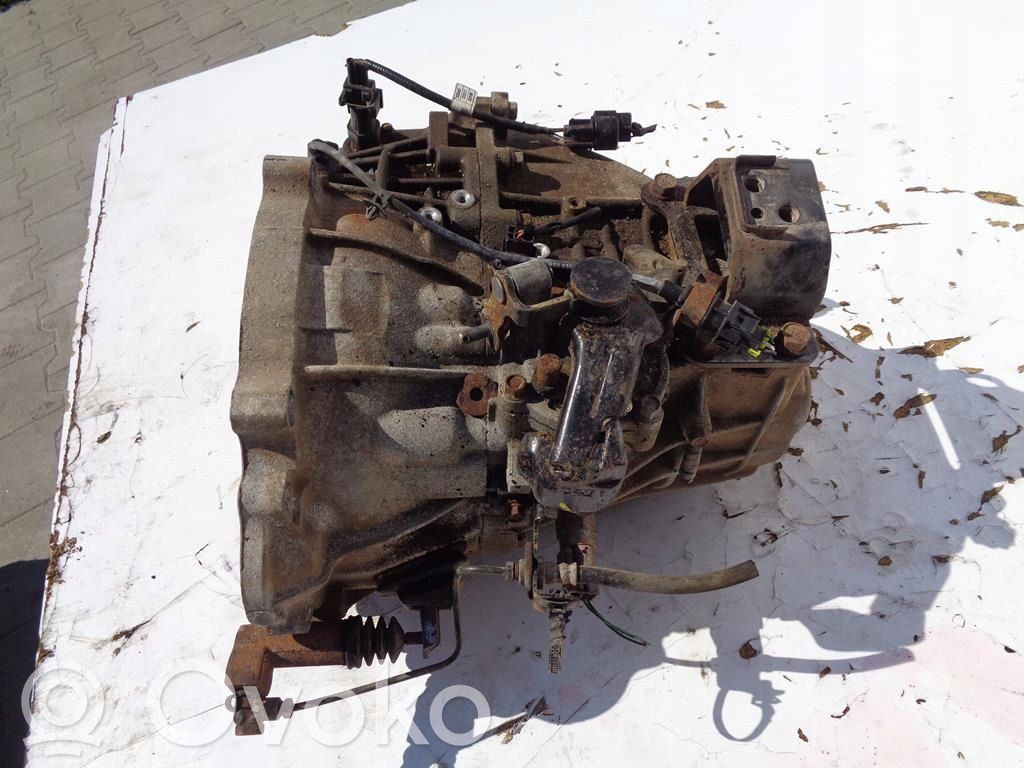 Manual 5 speed gearbox