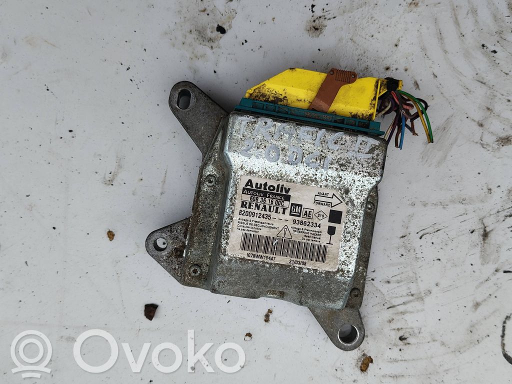 Renault Trafic II (X83) Unitate/modul de comandă airbaguri 