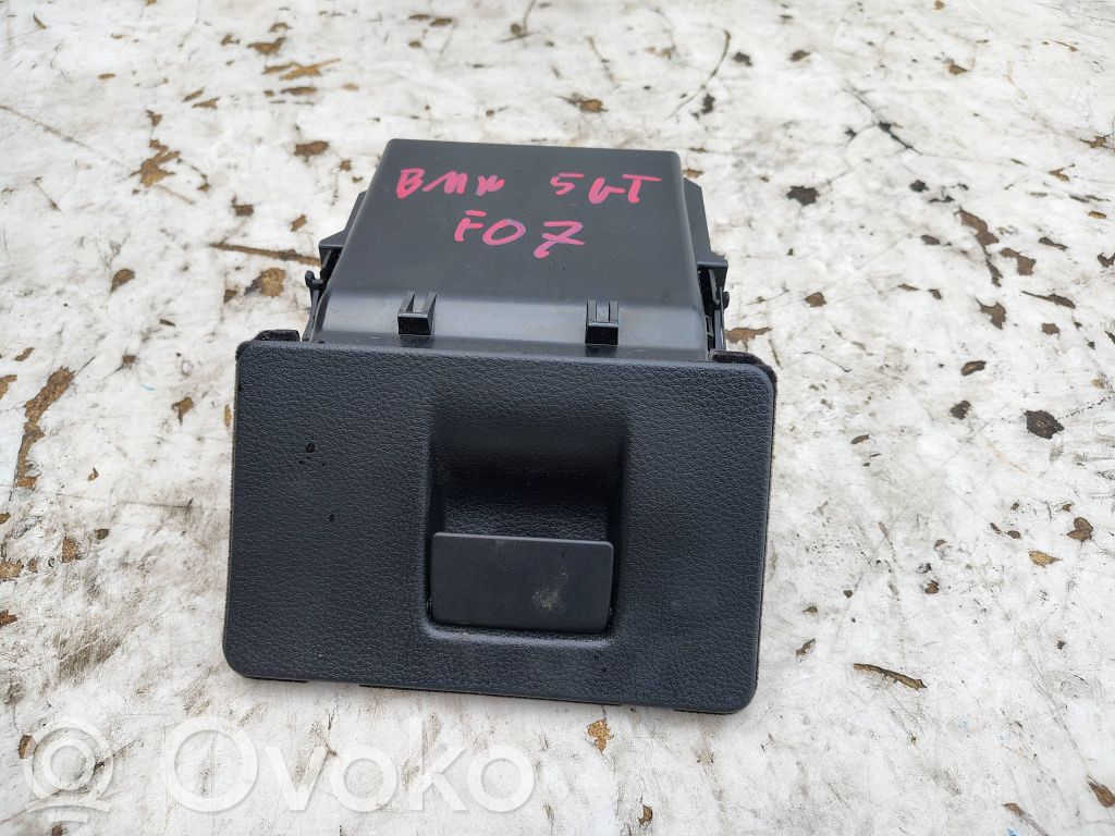 BMW 5 GT F07 Glove box 