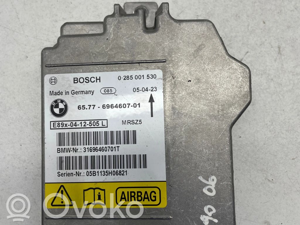 Module de contrôle airbag   6964607,31696460701T,0285001530