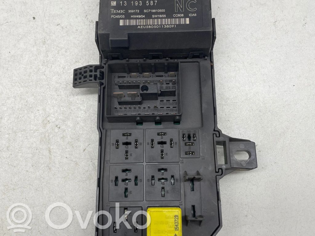 Opel Vectra C Module de fusibles 