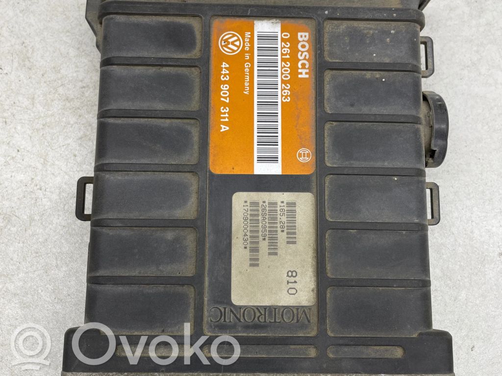 Volkswagen PASSAT B3 Engine control unit/module 