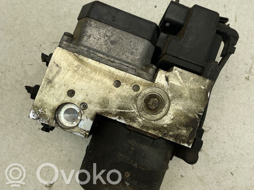 Volkswagen PASSAT B5 ABS bloks 