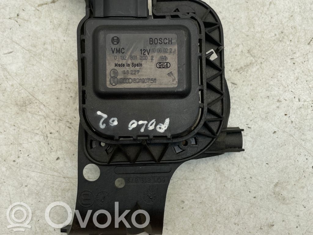 Volkswagen Polo Silniczek nagrzewnicy 