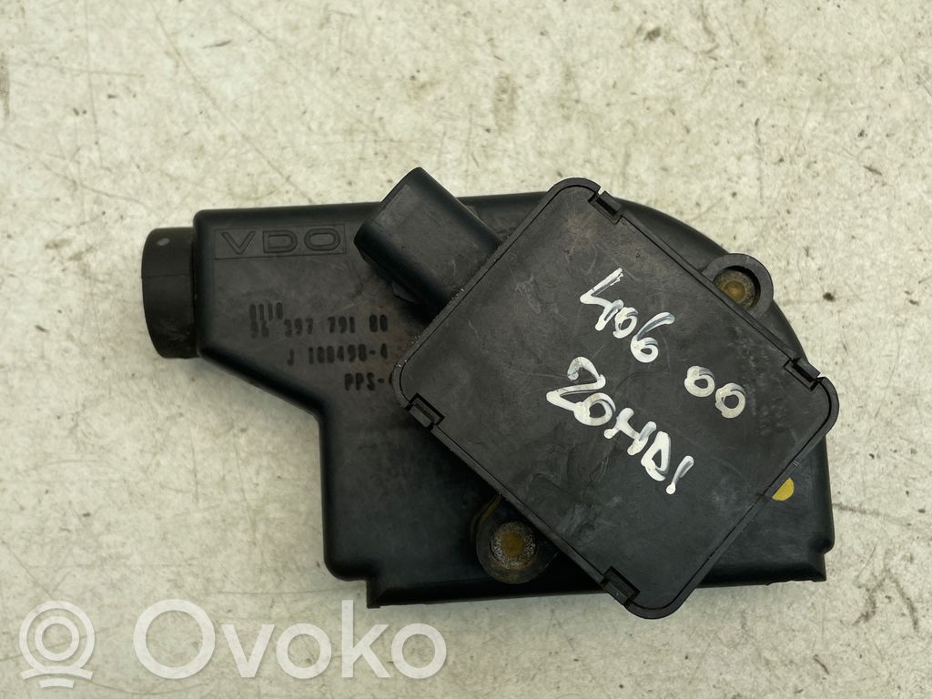 Peugeot 406 Czujnik przyspieszenia 