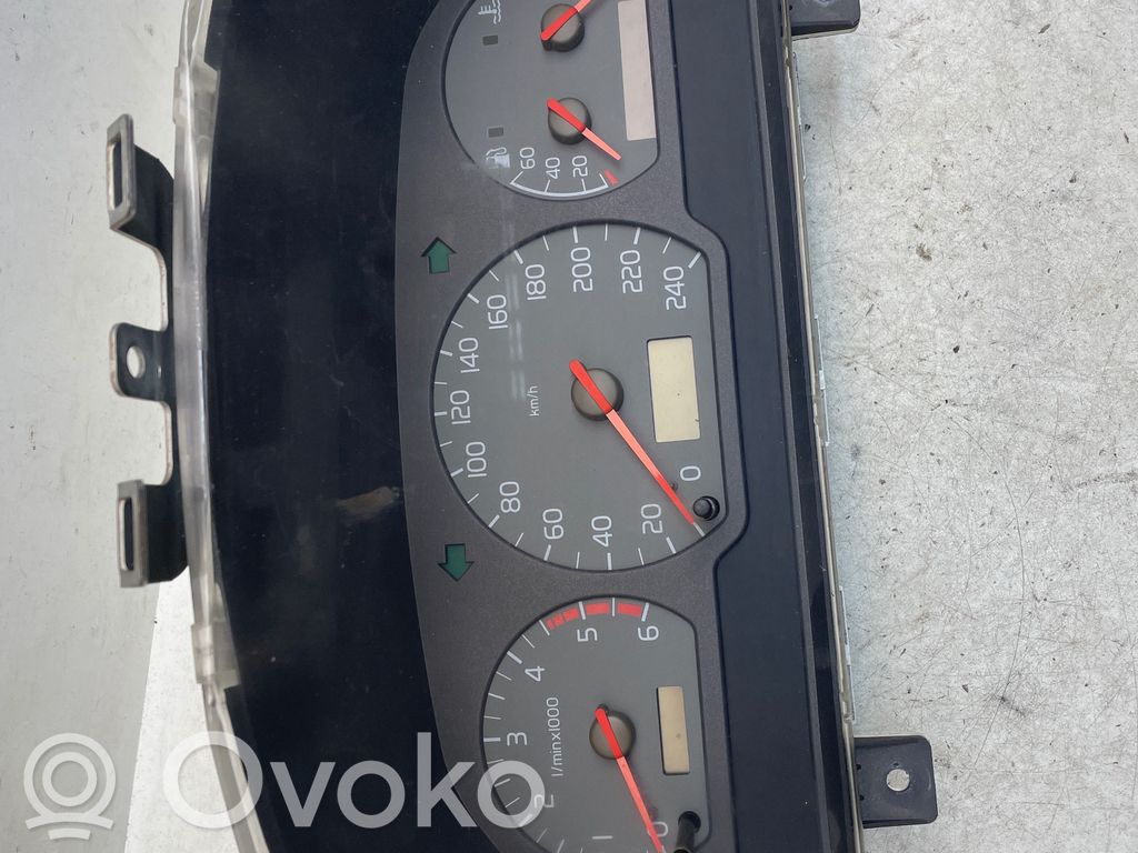 Volvo S40, V40 Speedometer (instrument cluster) 