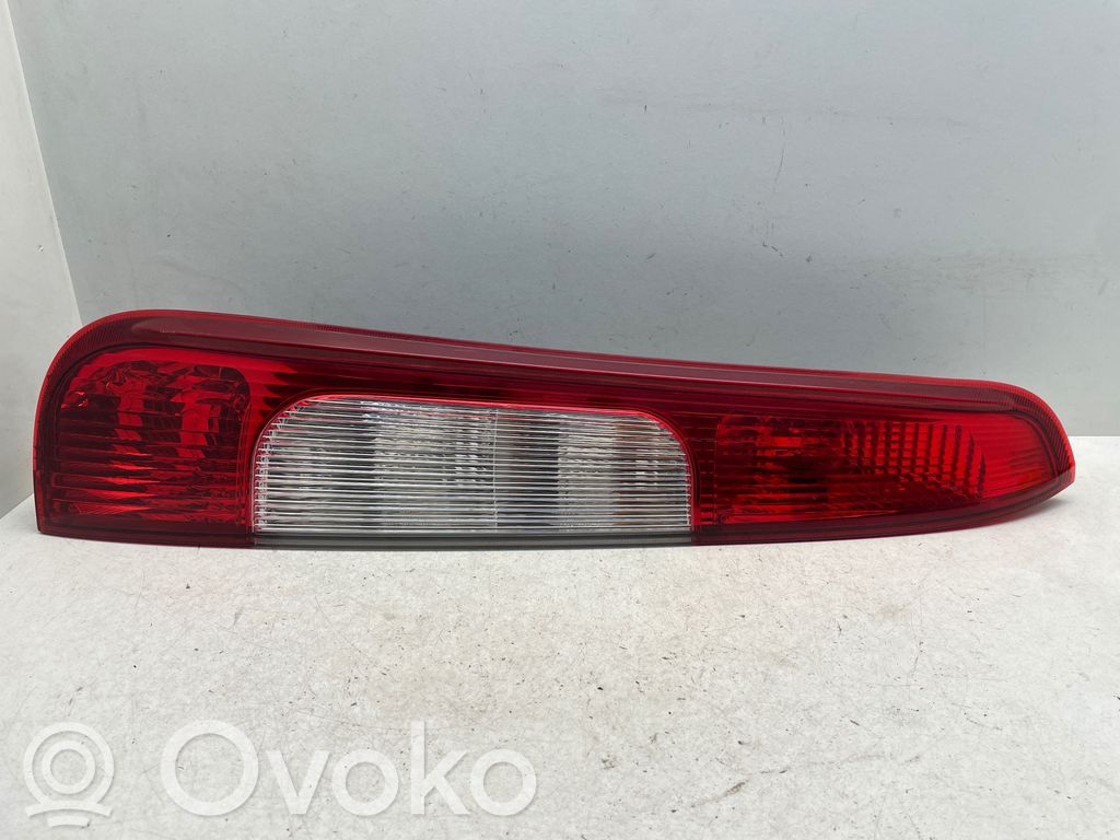 Ford C-MAX I Galinis žibintas kėbule 