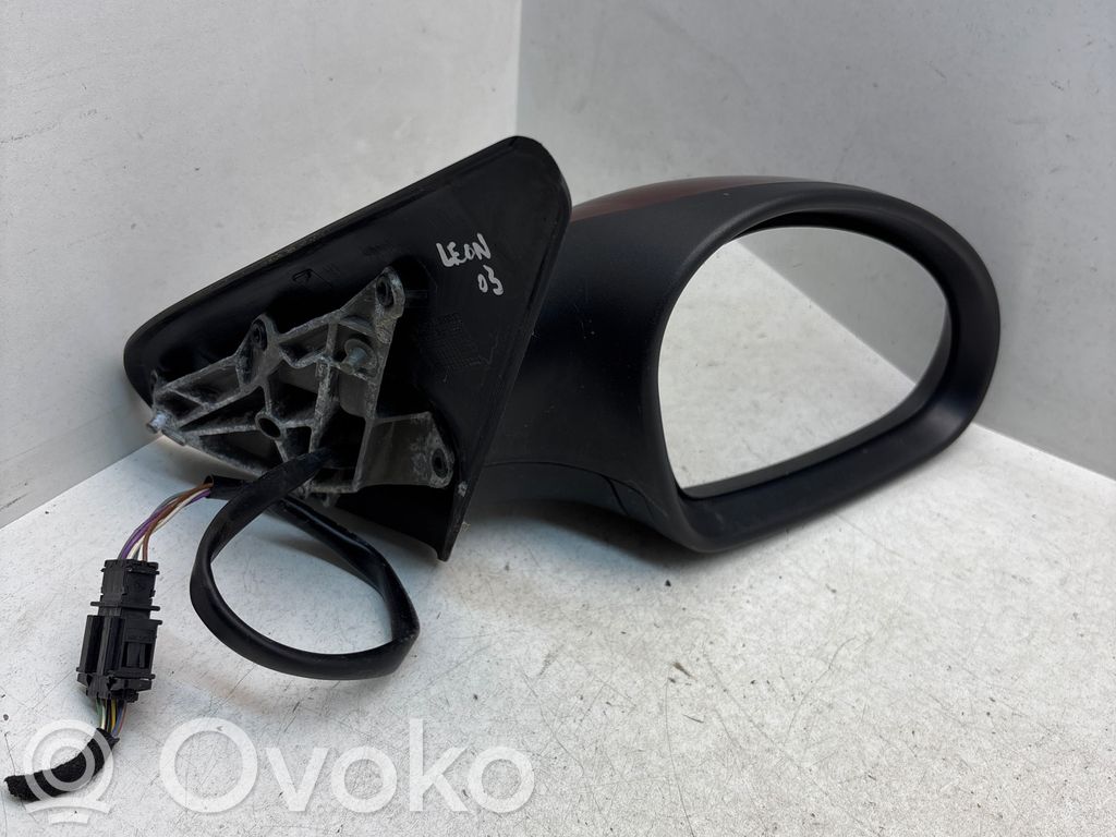 Seat Leon (1M) Front door electric wing mirror 