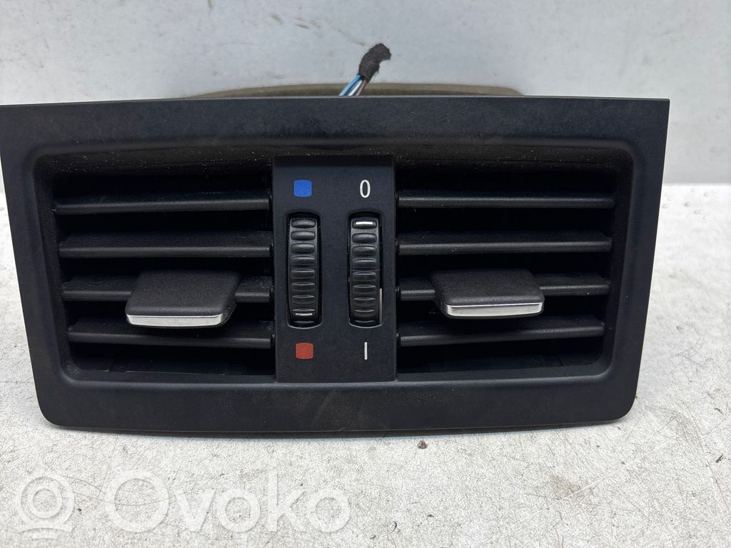 BMW 3 E90 E91 Rejilla de ventilación trasera 