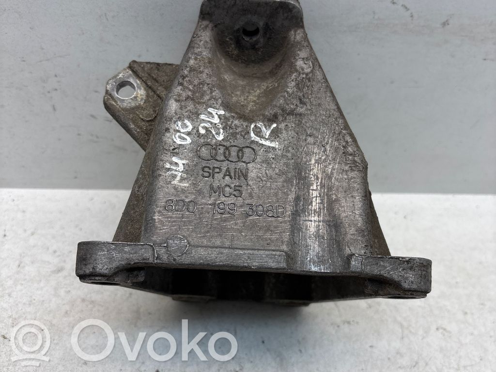 Engine mounting bracket   8D0199308D