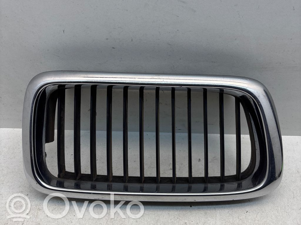 BMW 7 E38 Front grill 