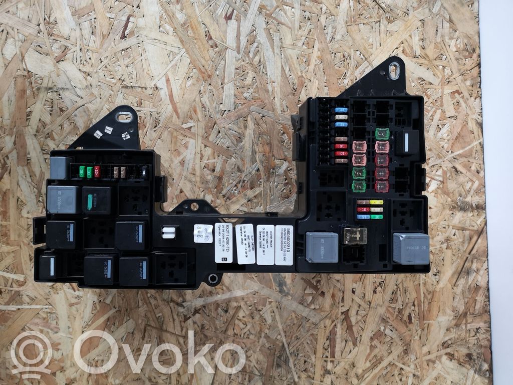 Jaguar XF Fuse box set 