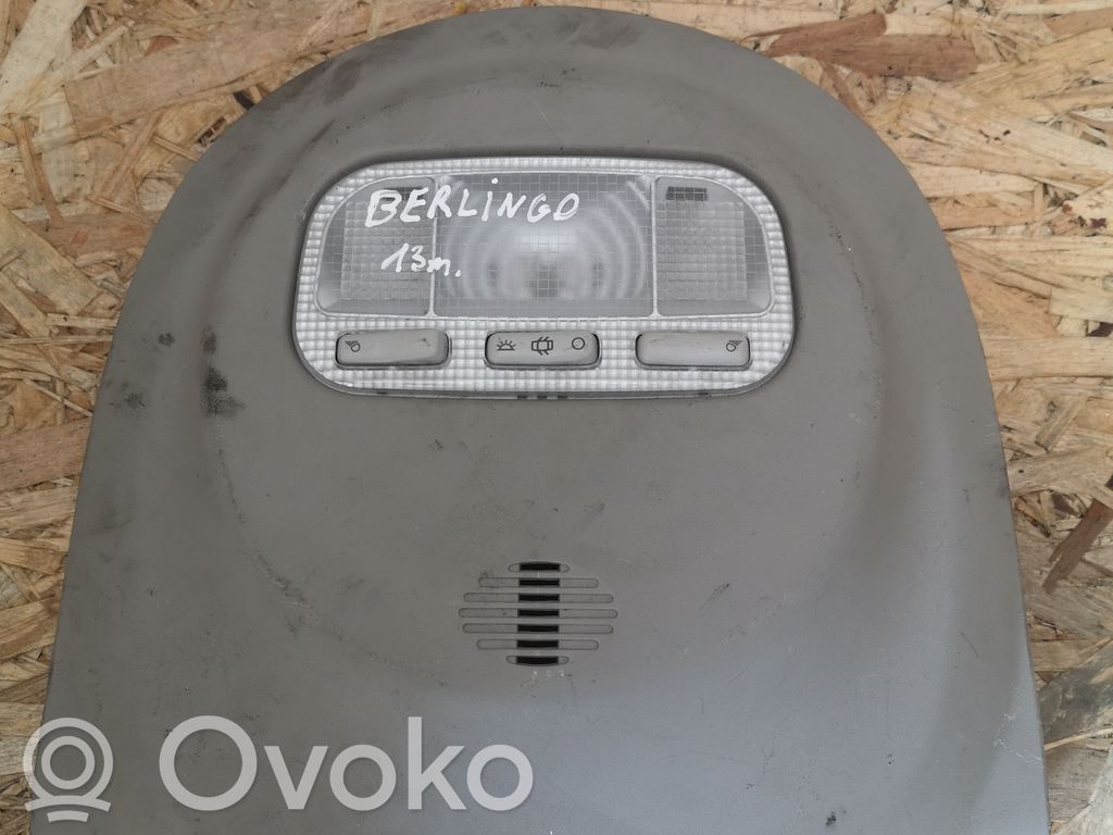 Citroen Berlingo Etuistuimen valo 