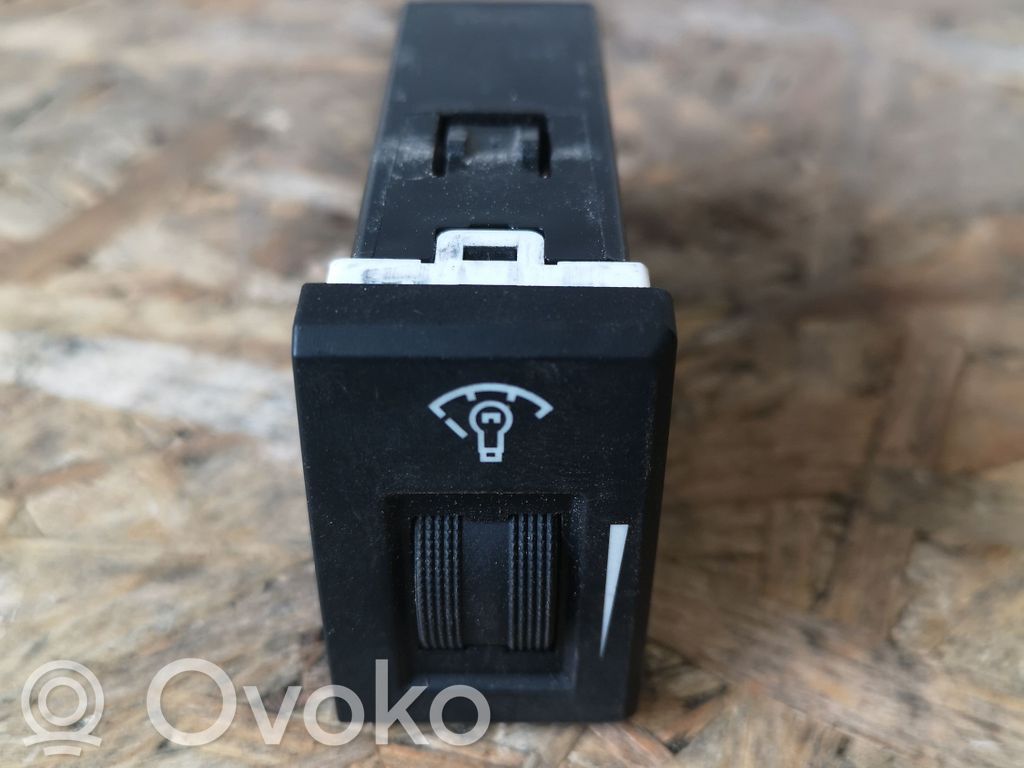 Hyundai i20 (PB PBT) Headlight level height control switch 