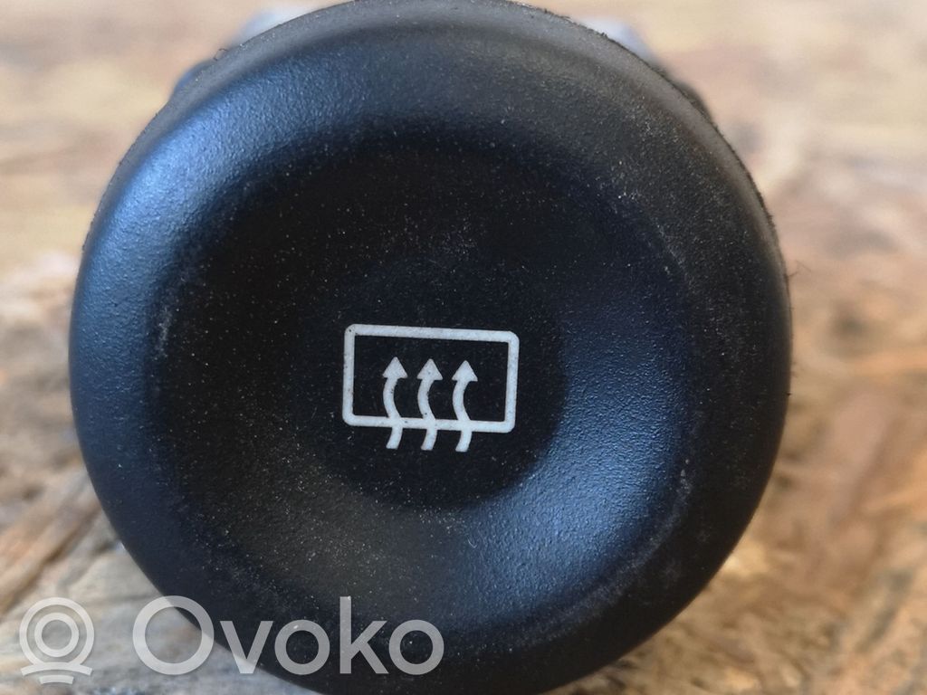 Renault Master II Windscreen/window heater switch 