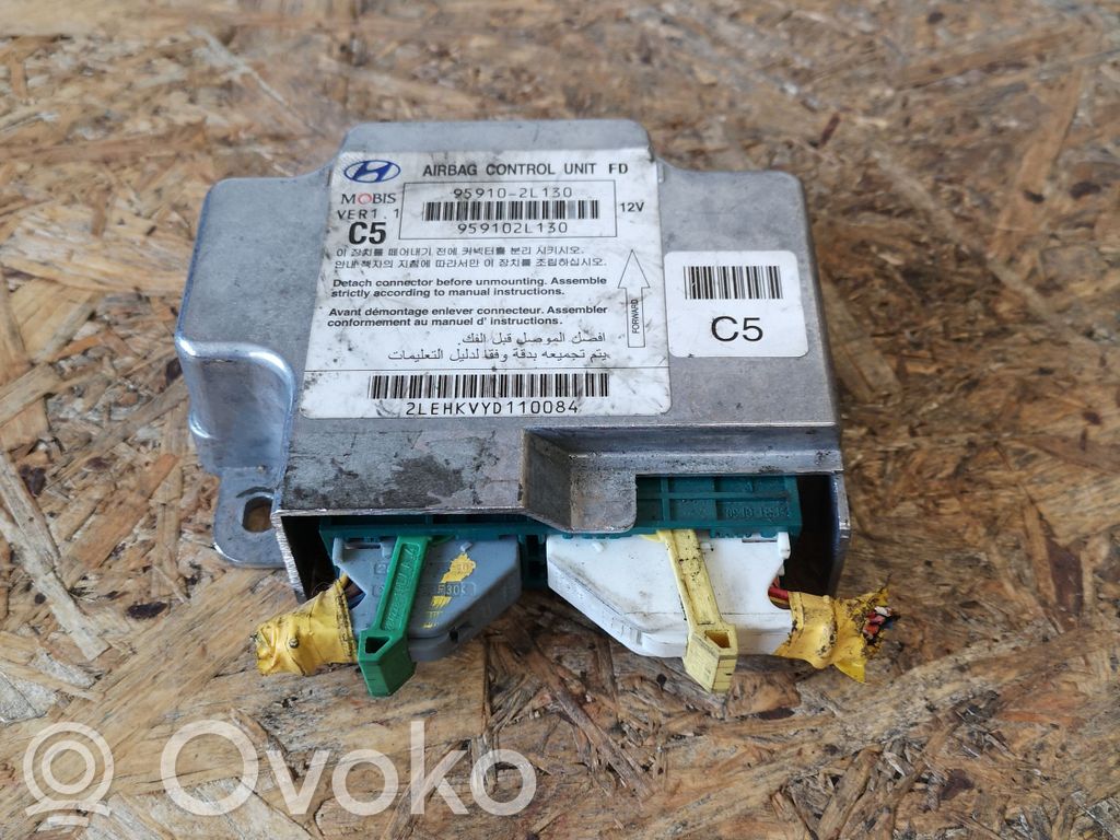 Hyundai i30 Airbag control unit/module 