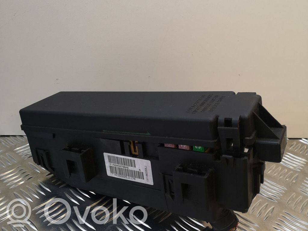 Jeep Cherokee Juego de caja de fusibles 