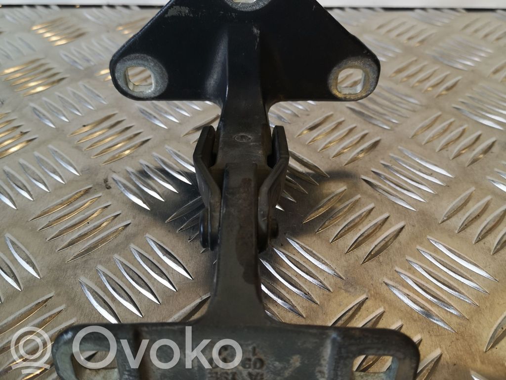 Loading door lower hinge   14187910,S355,633071301