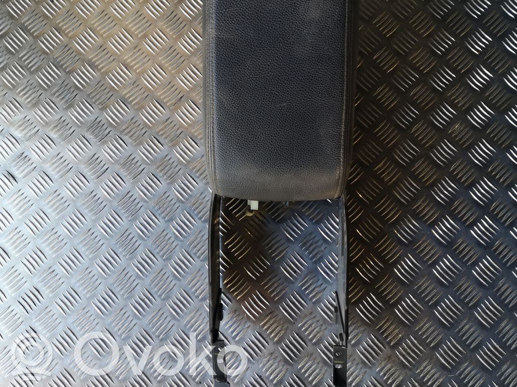Subaru Outback Reposabrazos 