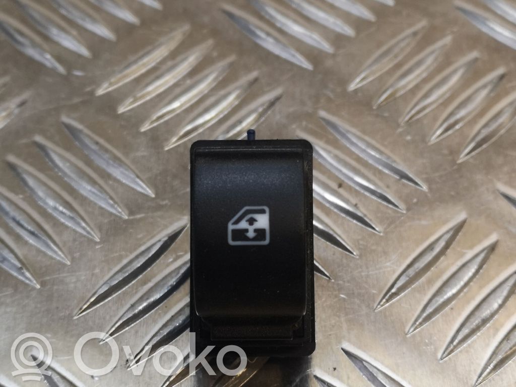 Fiat Doblo Electric window control switch 