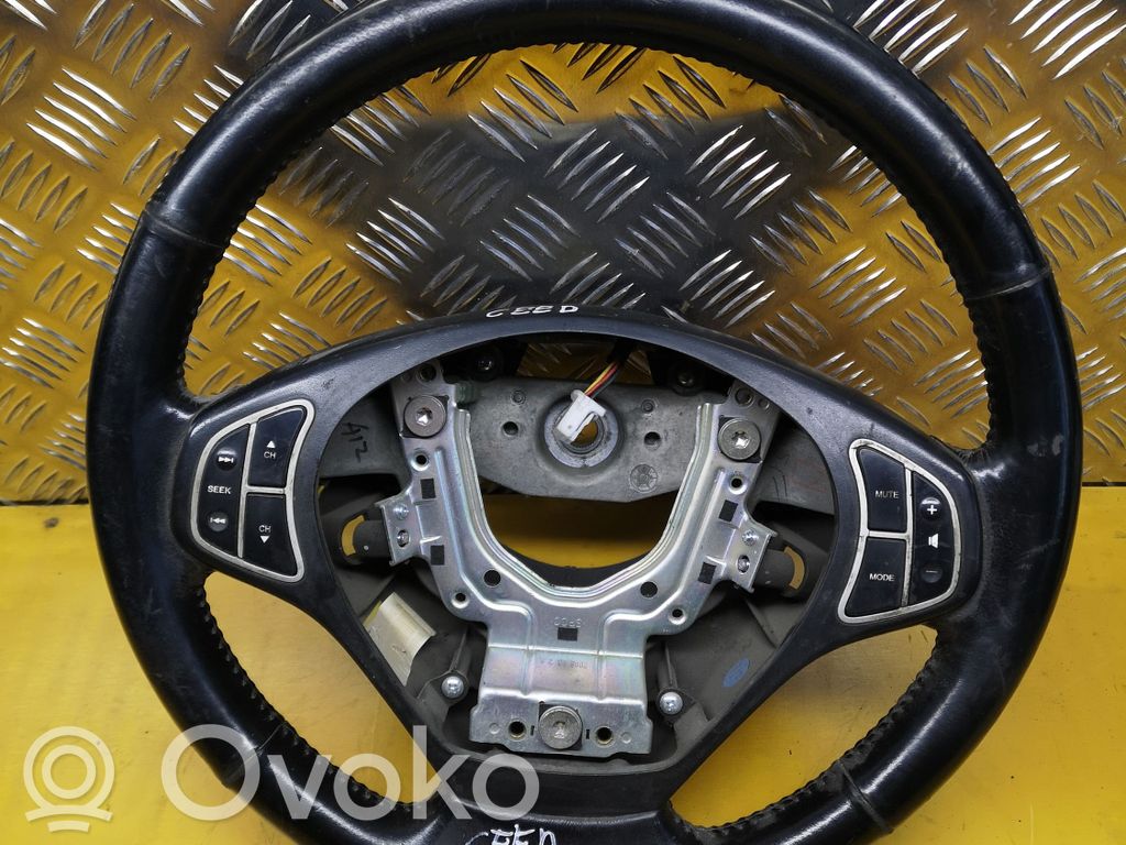 KIA Ceed Steering wheel 