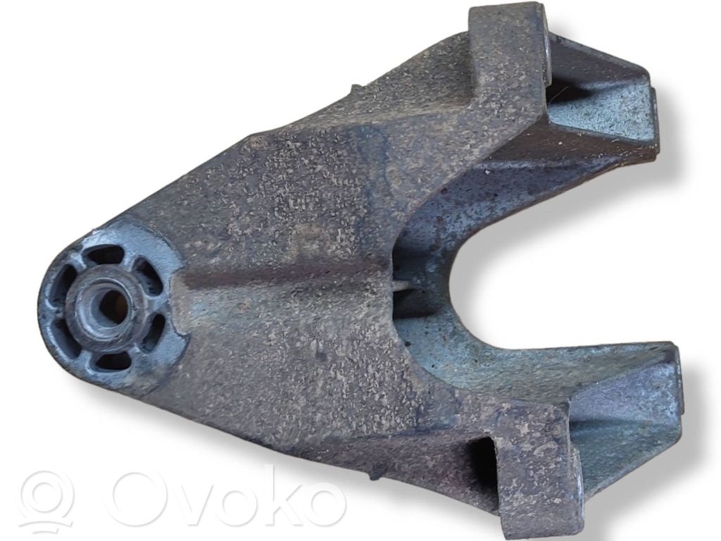 Ford Transit Engine mounting bracket 