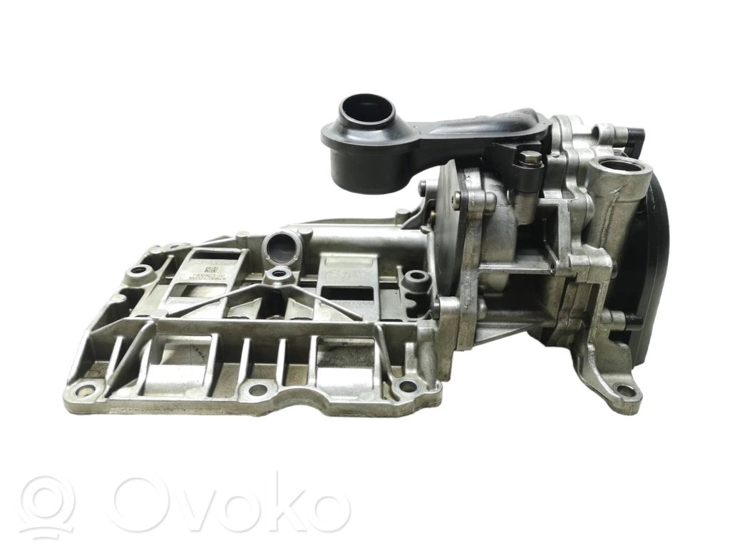 BMW 5 F10 F11 Oil pump 