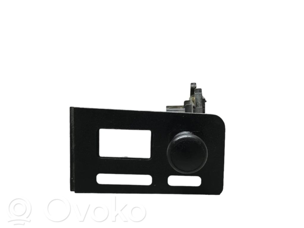 Light switch   1370655H0K0