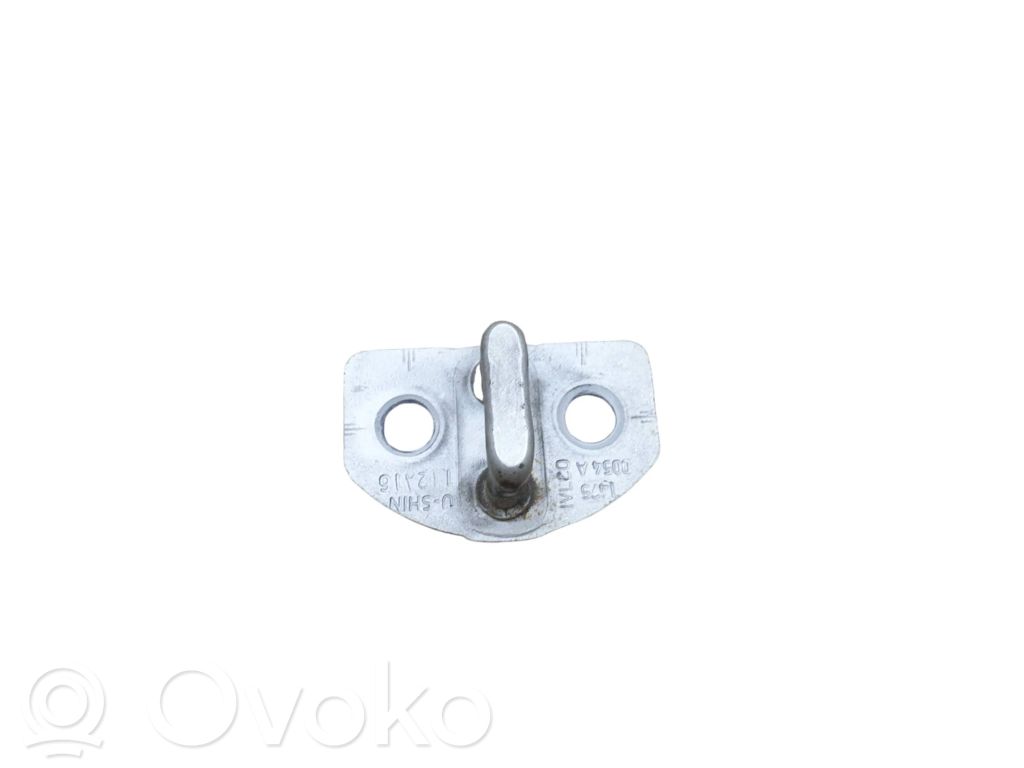 Iveco Daily 6th gen Front door lock loop/hook striker 