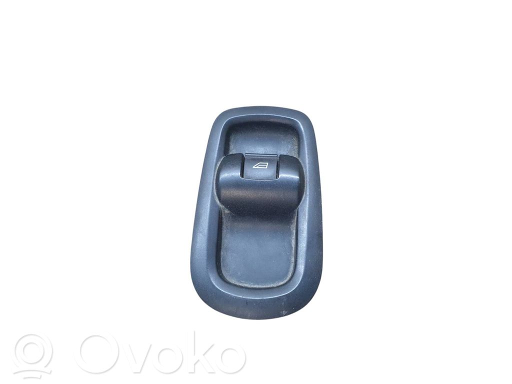 Ford Transit Custom Przyciski szyb 