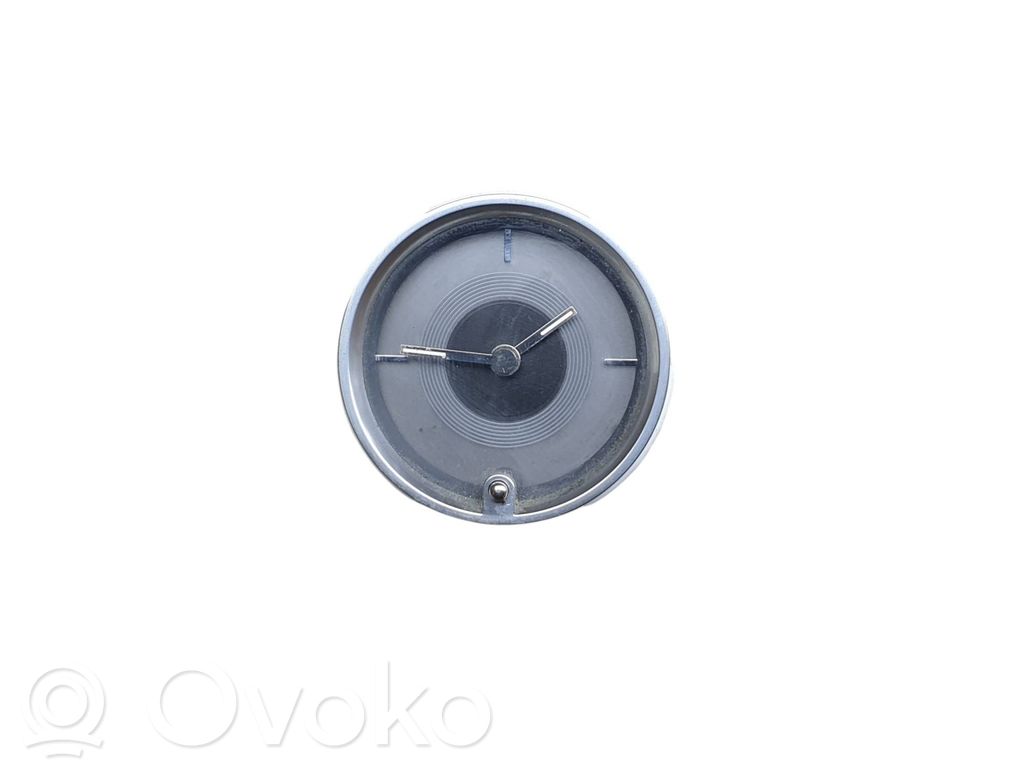 Renault Vel Satis Kello 