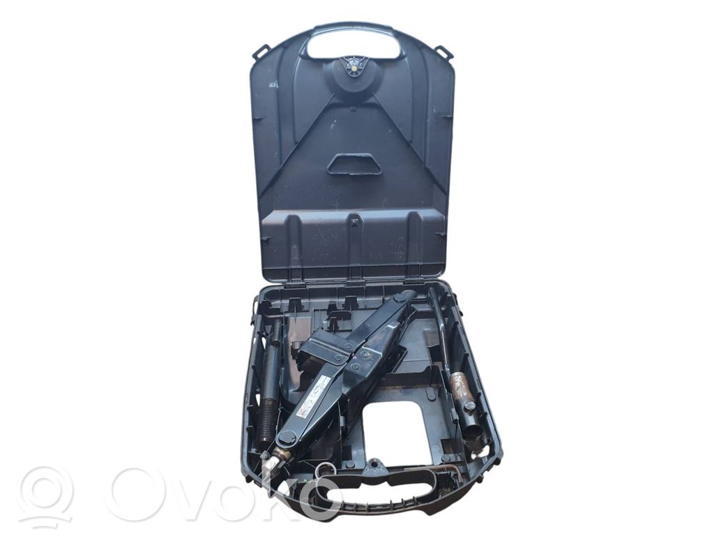 Renault Trafic III (X82) Tool set 