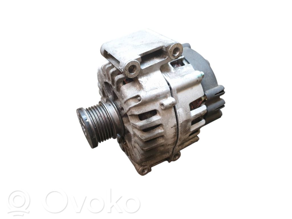 Mercedes-Benz Sprinter W906 Generatore/alternatore 