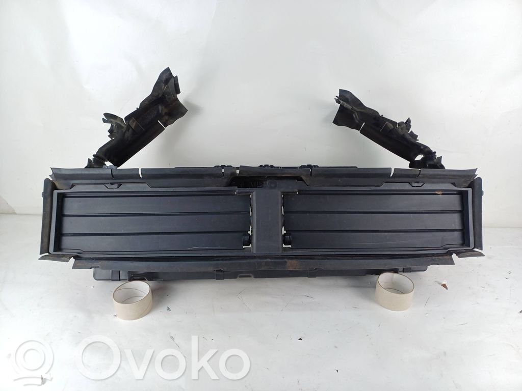 BMW X1 U11 Pannello di supporto del radiatore (usato) 
