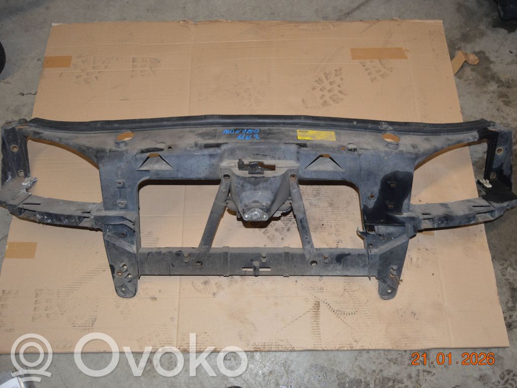 Ford Mondeo Mk III Pas przedni 
