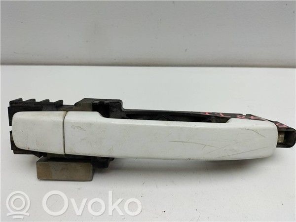 Nissan Qashqai Внешняя ручка 