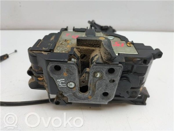 Renault Clio III Zamek drzwi przednich 