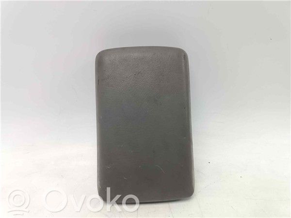 Nissan Terrano Podłokietnik tylnej kanapy 